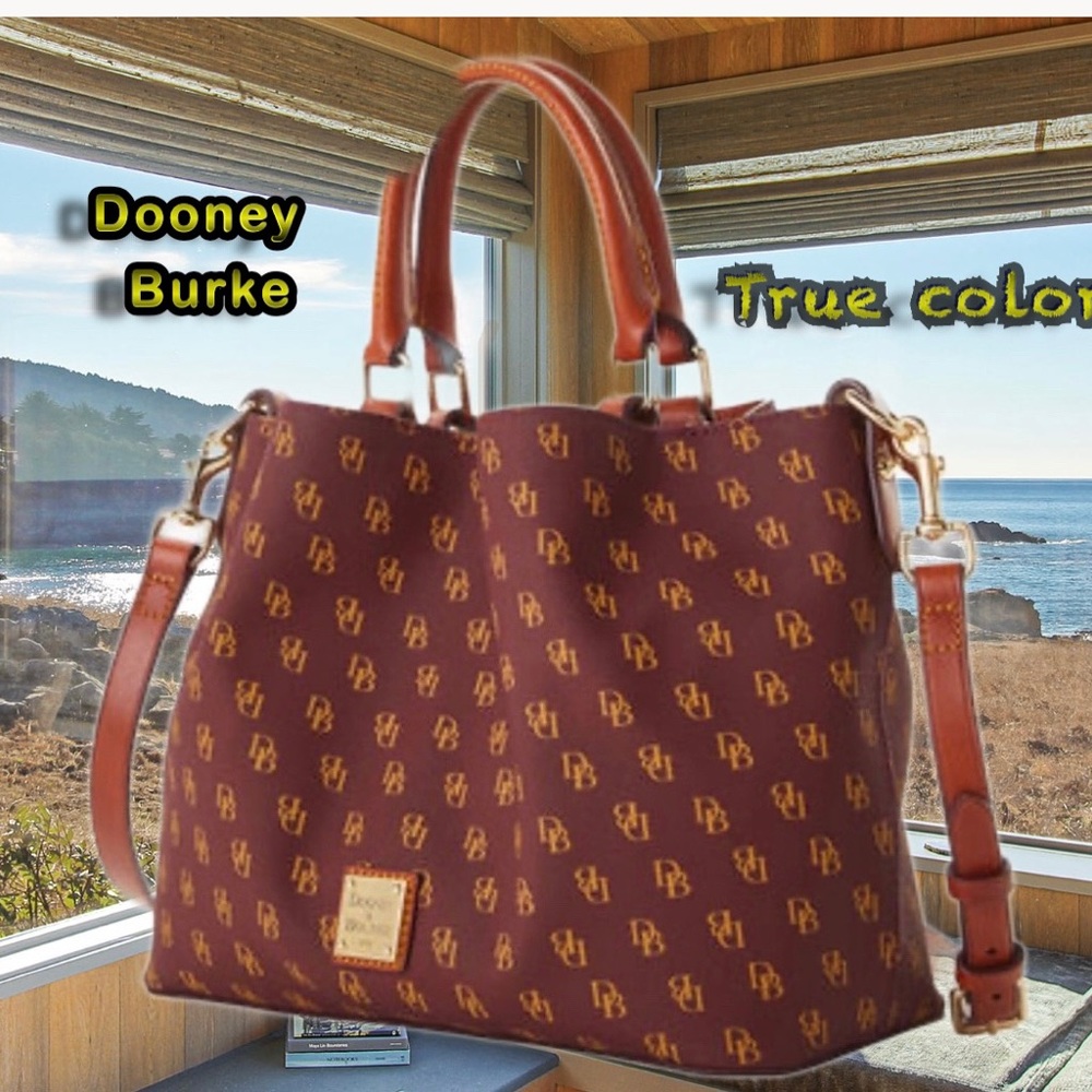 🌹Dooney  Bourke large Crossbody/Handbag.